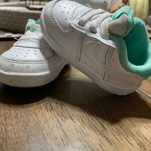 Nike Kids White Sneakers with Green Trim